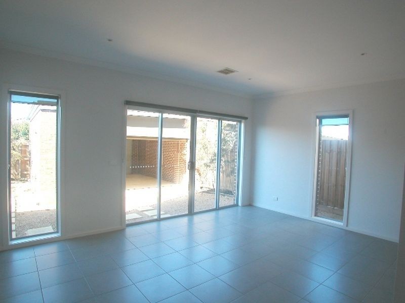 89 Neptune Drive, Point Cook VIC 3030