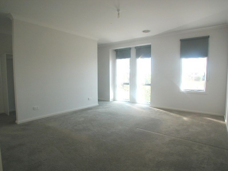 89 Neptune Drive, Point Cook VIC 3030