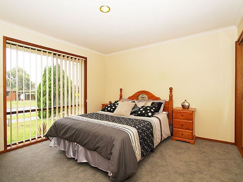 5 Marsden Court, Mill Park VIC 3082