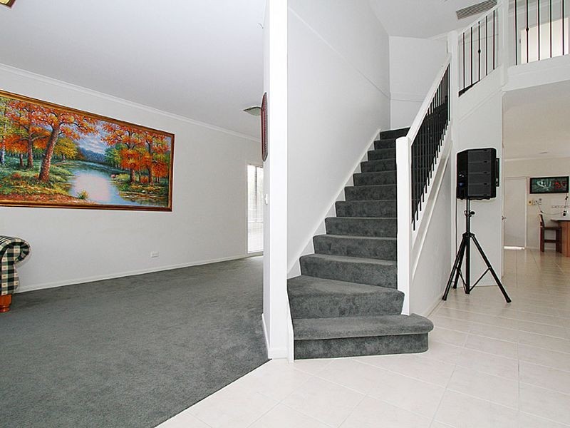 11 Junor Court, South Morang VIC 3752