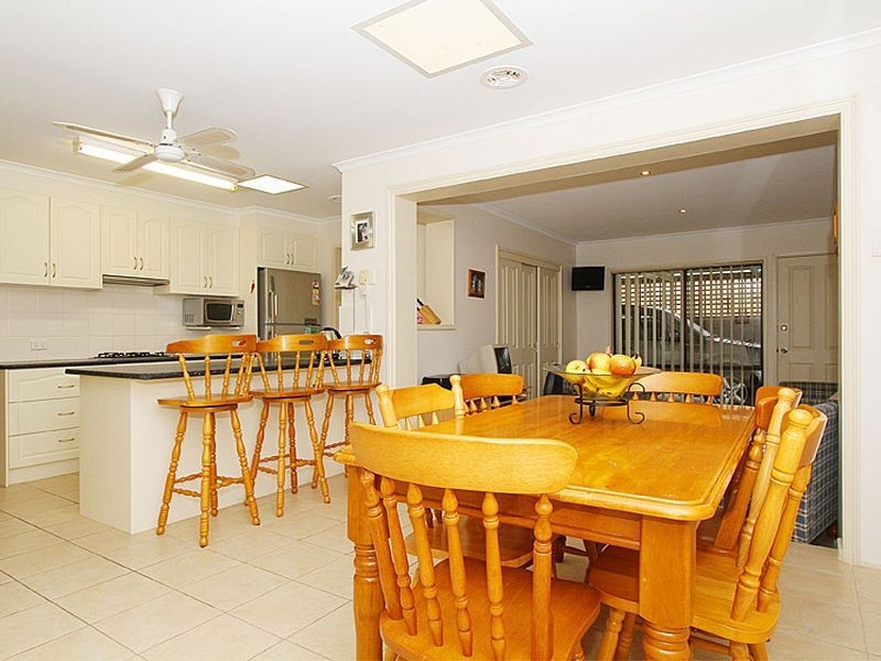 3 Newcombe Court, Mill Park VIC 3082