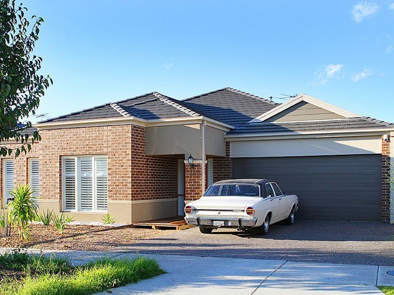 13 Le Page Run, South Morang VIC 3752