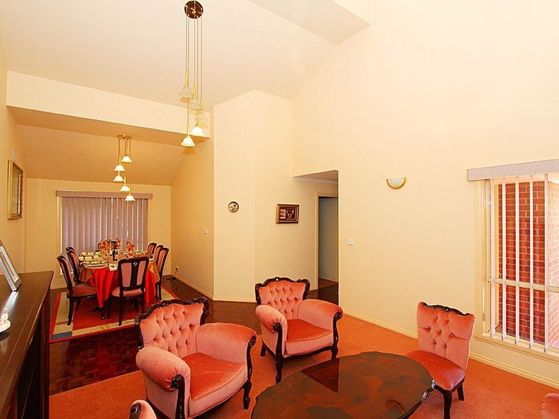 13 St Claire Avenue, South Morang VIC 3752