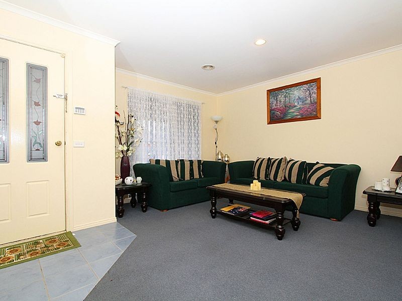 19 Parkside View, South Morang VIC 3752