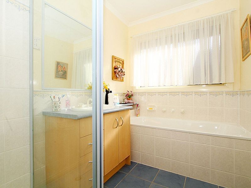 19 Parkside View, South Morang VIC 3752