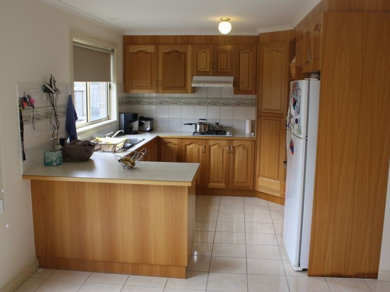 10 Elysee Avenue, South Morang VIC 3752