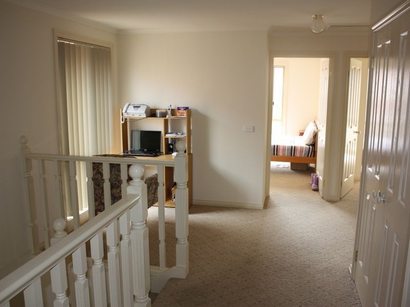 10 Elysee Avenue, South Morang VIC 3752