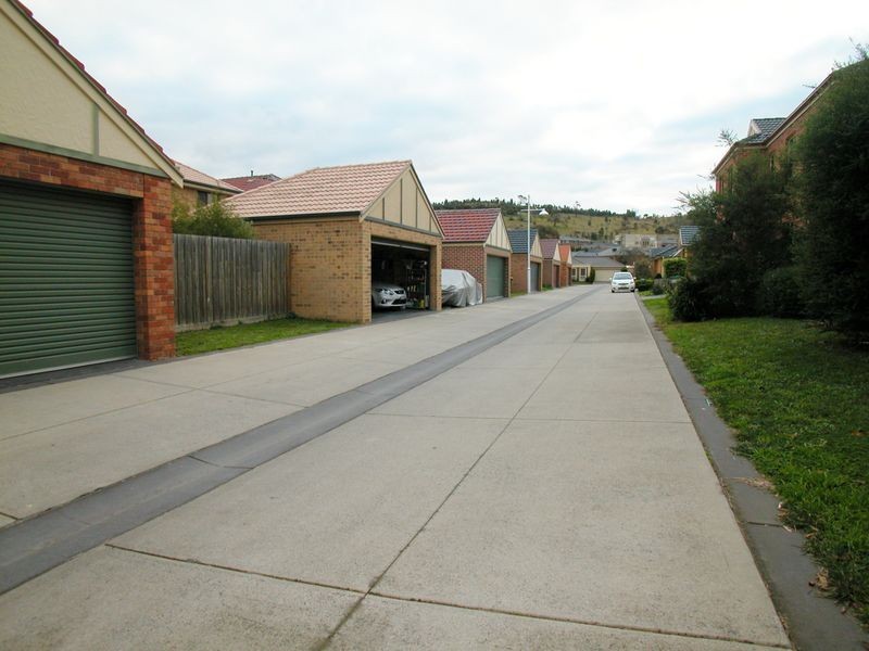 10 Elysee Avenue, South Morang VIC 3752