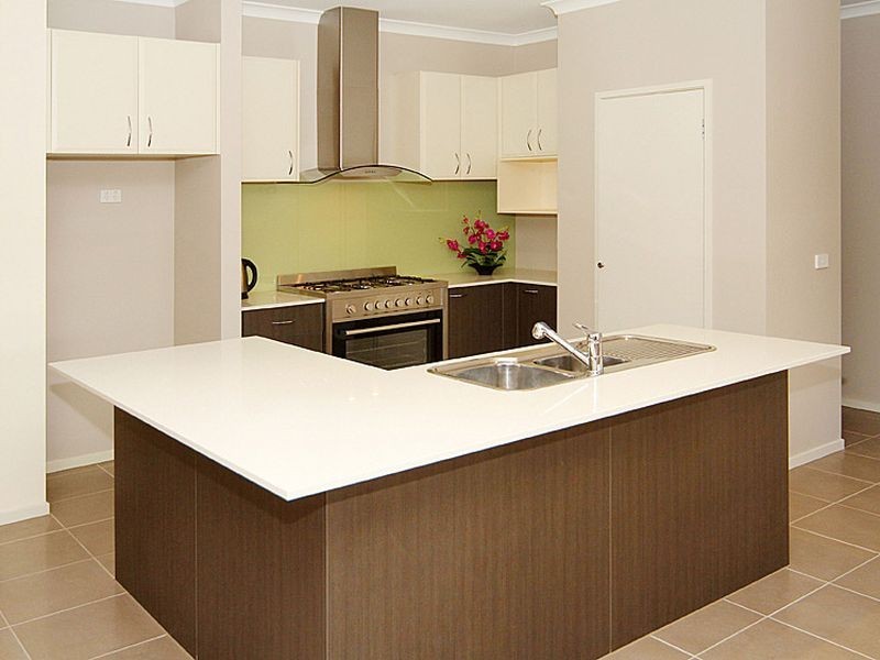 12 Brindabella Green, Mernda VIC 3754