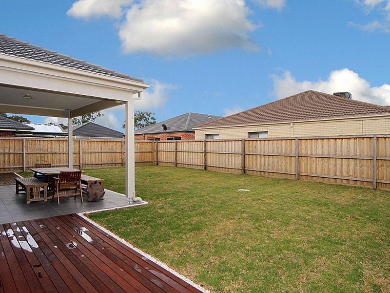 12 Brindabella Green, Mernda VIC 3754