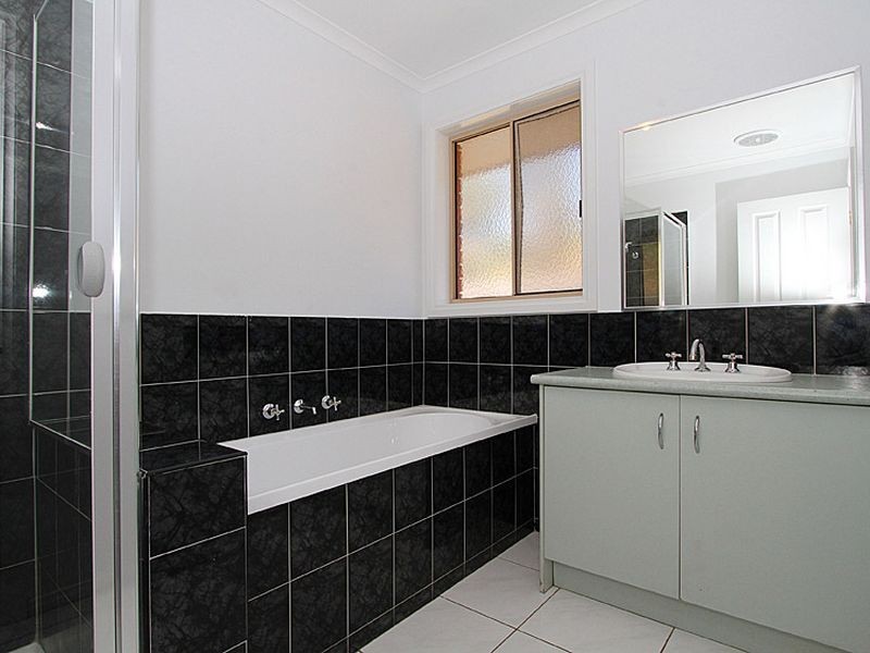 20 Avion Rise, South Morang VIC 3752