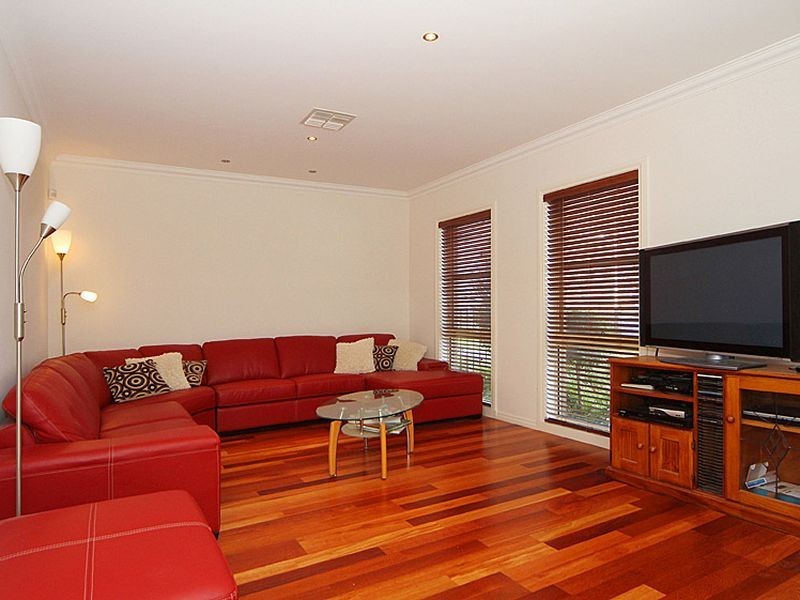 39 Vincent Drive, South Morang VIC 3752