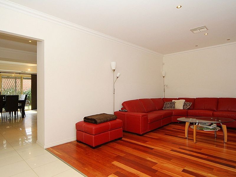 39 Vincent Drive, South Morang VIC 3752