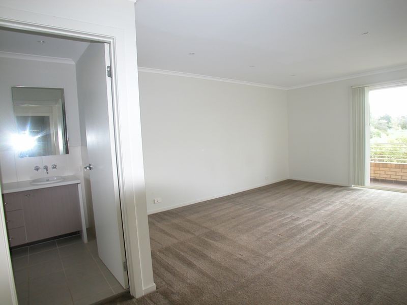 10 Minerva Rise, Epping VIC 3076