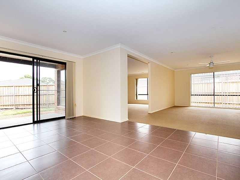 5 Clarence Way, South Morang VIC 3752