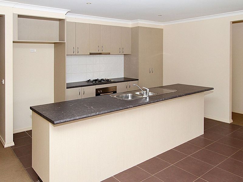 5 Clarence Way, South Morang VIC 3752