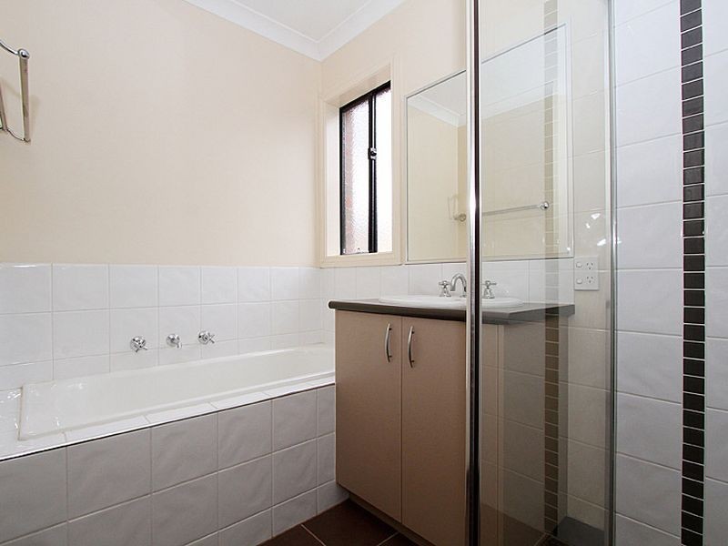 5 Clarence Way, South Morang VIC 3752