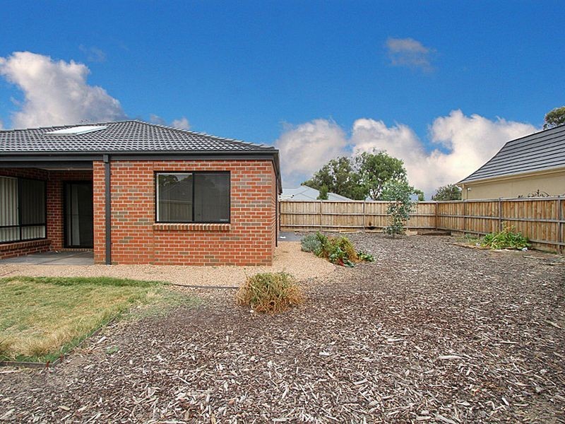 5 Clarence Way, South Morang VIC 3752