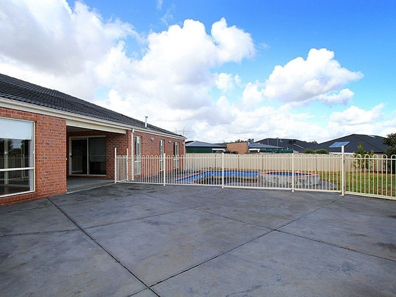 52 Hayston Boulevard, Epping VIC 3076