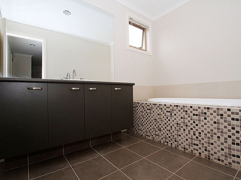 10 Waterview Drive, Mernda VIC 3754