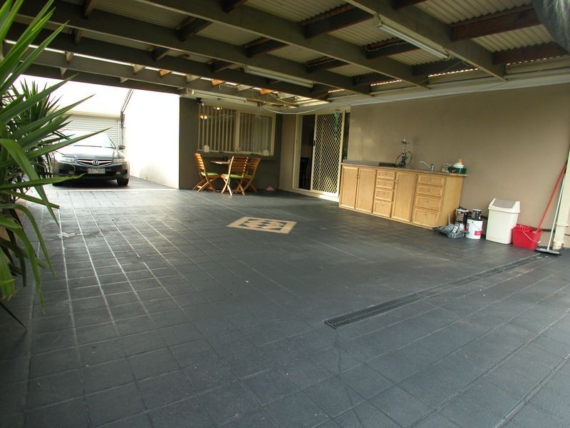 9 Garden Grove Drive, Mill Park VIC 3082