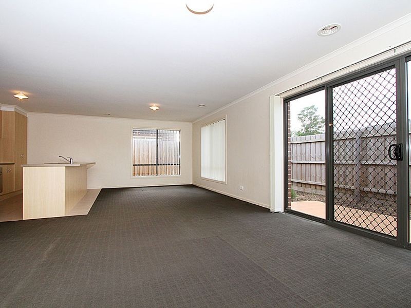 15 Glory Street, South Morang VIC 3752