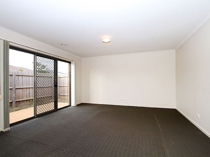 15 Glory Street, South Morang VIC 3752