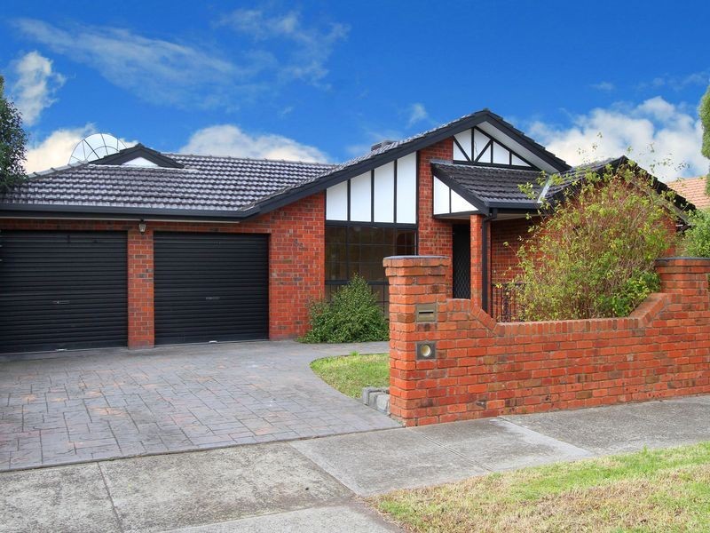 85 Woolnough Drive, Mill Park VIC 3082
