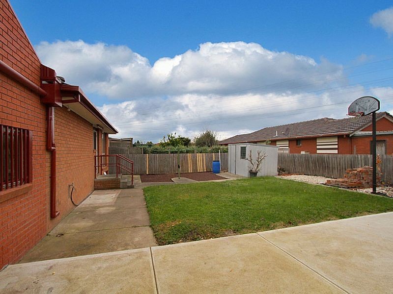 223 Childs Road, Mill Park VIC 3082
