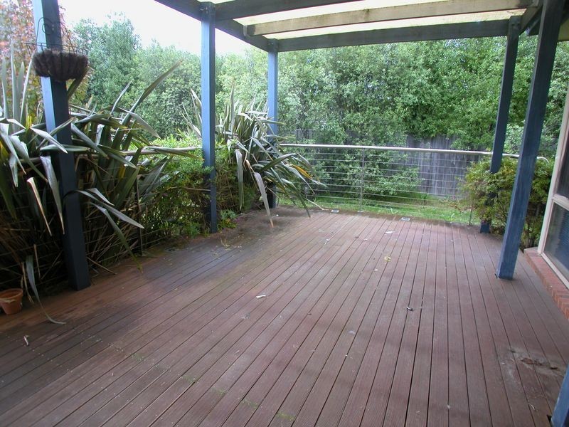 8 Featherpark Terrace, South Morang VIC 3752