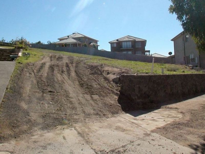 18 Palais Crescent, South Morang VIC 3752