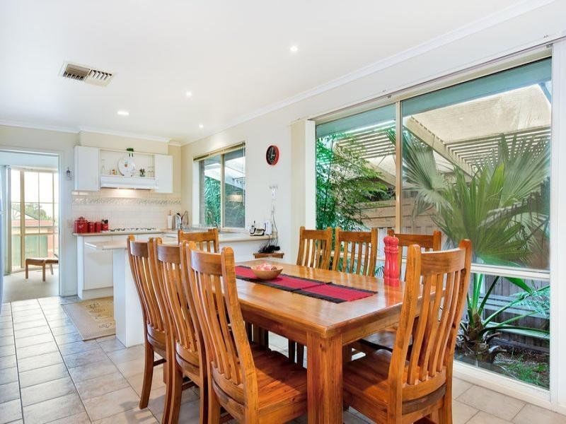 36 Stanley Jones Drive, South Morang VIC 3752