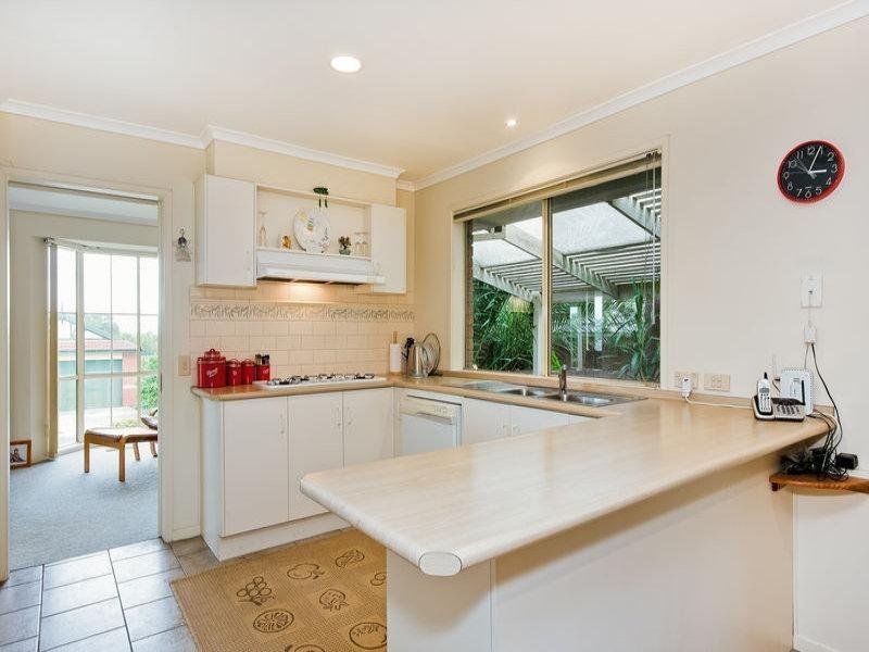 36 Stanley Jones Drive, South Morang VIC 3752