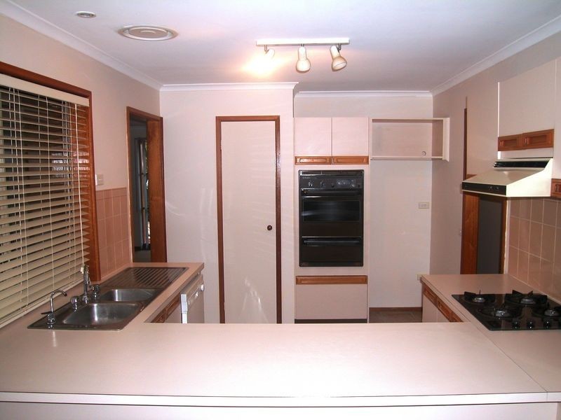 2 Orsett Court, Mill Park VIC 3082