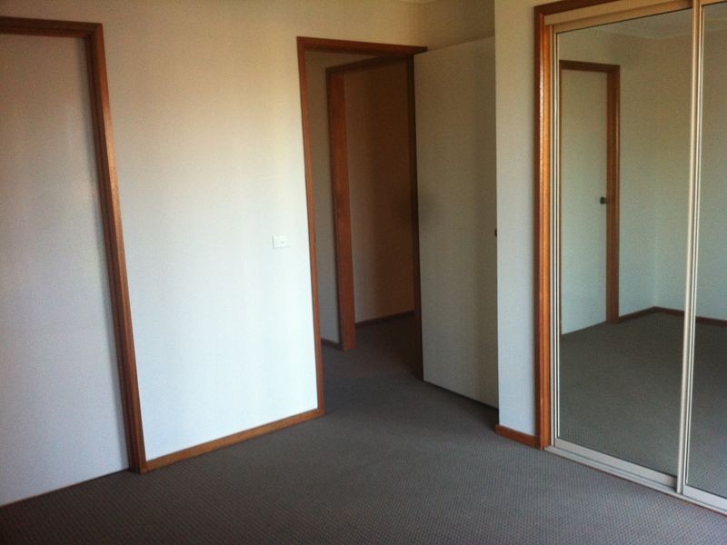 2 Orsett Court, Mill Park VIC 3082