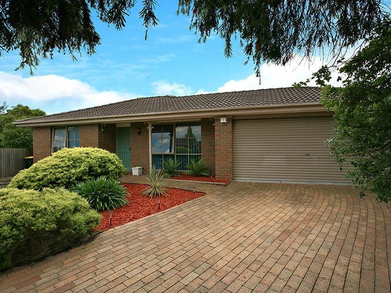 2 Orsett Court, Mill Park VIC 3082