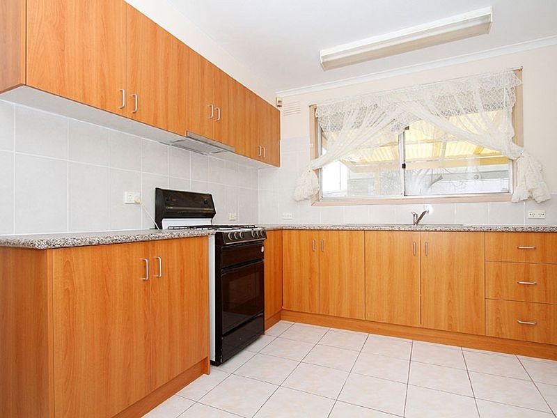 22 McFarlane Crescent, Epping VIC 3076