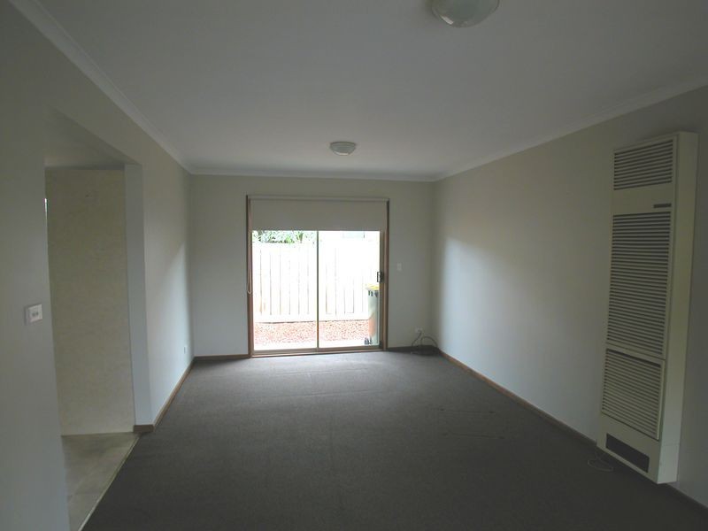 2/11 Aranda Place, Epping VIC 3076