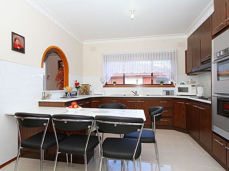 11 Melanee Court, Lalor VIC 3075