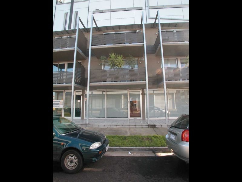 2/136 – 144 Bell Street, Coburg VIC 3058