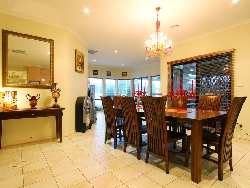 48 University Drive, Mill Park VIC 3082