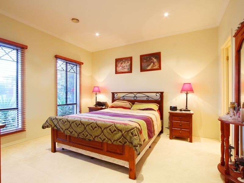 48 University Drive, Mill Park VIC 3082