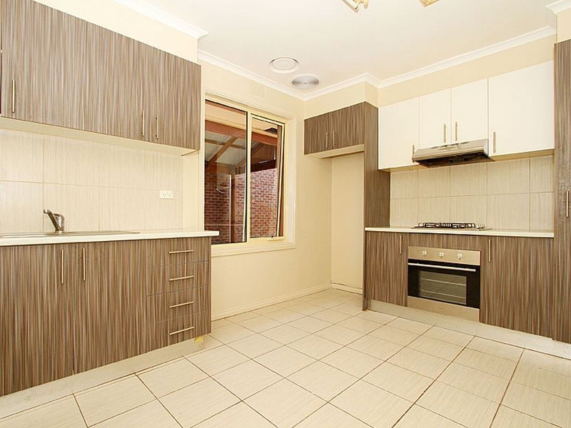 4/ 96 -98 Heyington Avenue, Thomastown VIC 3074