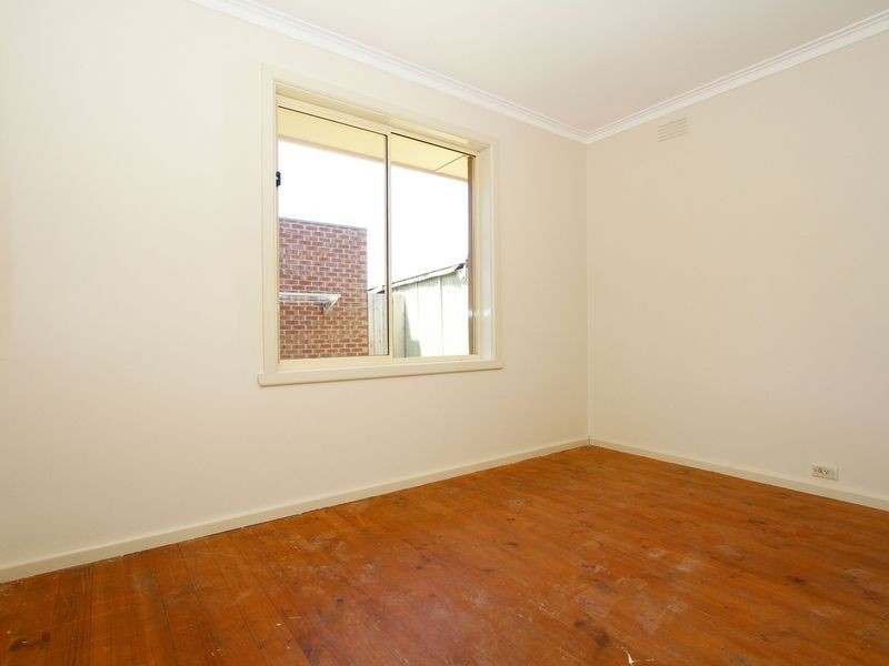 4/ 96 -98 Heyington Avenue, Thomastown VIC 3074