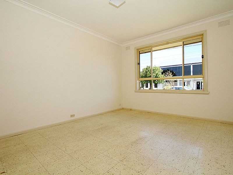 4/ 96 -98 Heyington Avenue, Thomastown VIC 3074