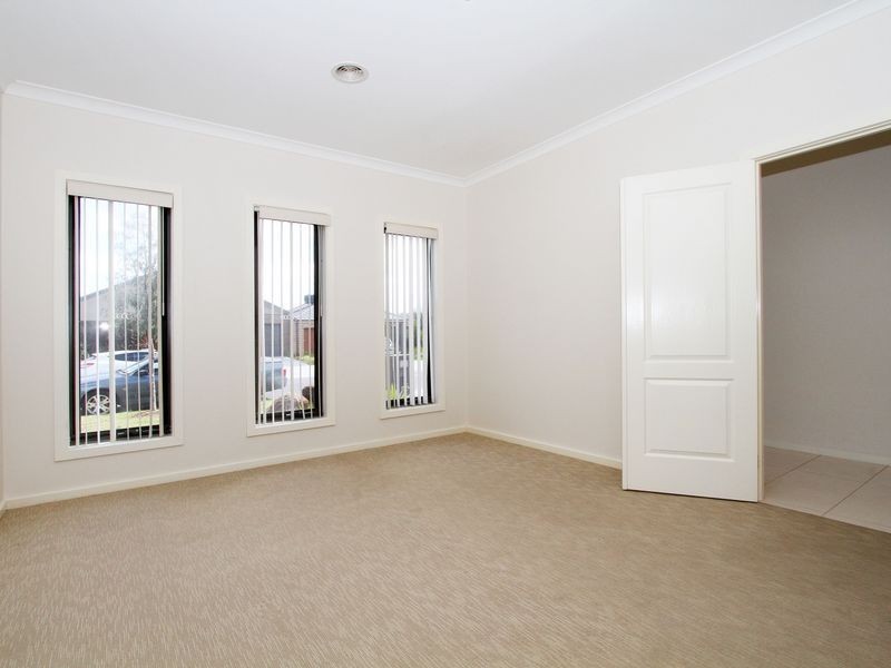 72 Tuross Crescent, South Morang VIC 3752