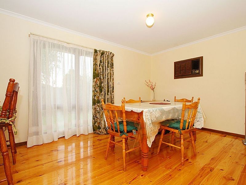 64 Roycroft Avenue, Mill Park VIC 3082