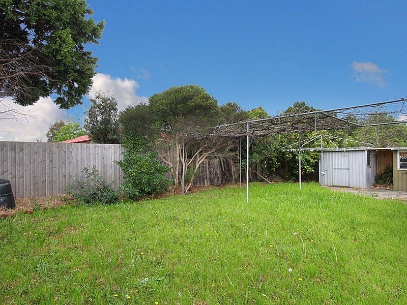 64 Roycroft Avenue, Mill Park VIC 3082