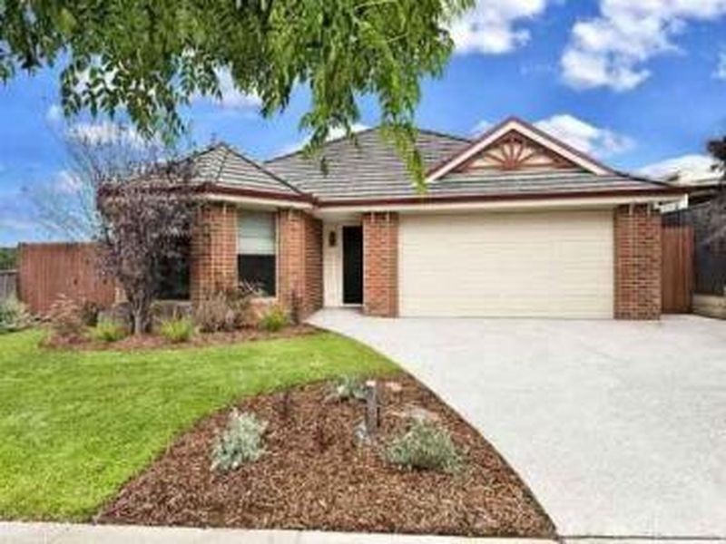 6 Saffron Avenue, South Morang VIC 3752
