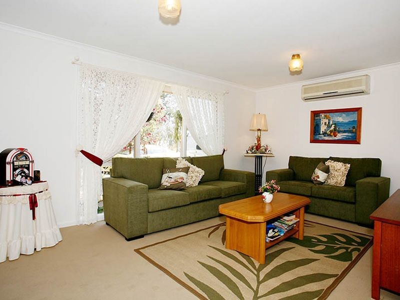 6 The Glades, Hoppers Crossing VIC 3029